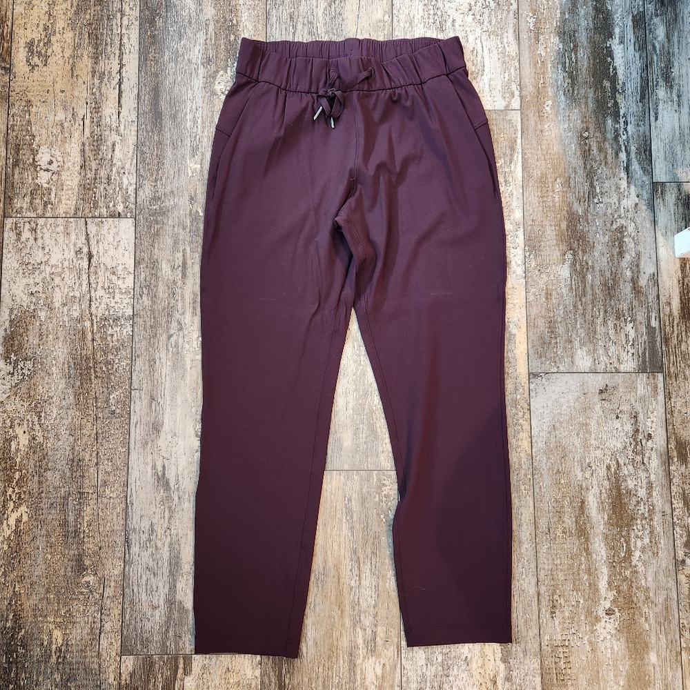 Lululemon on the fly pants